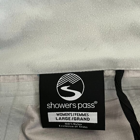 Women's Red L Showers Pass Cycling Rain Jacket - Picture 5 of 7